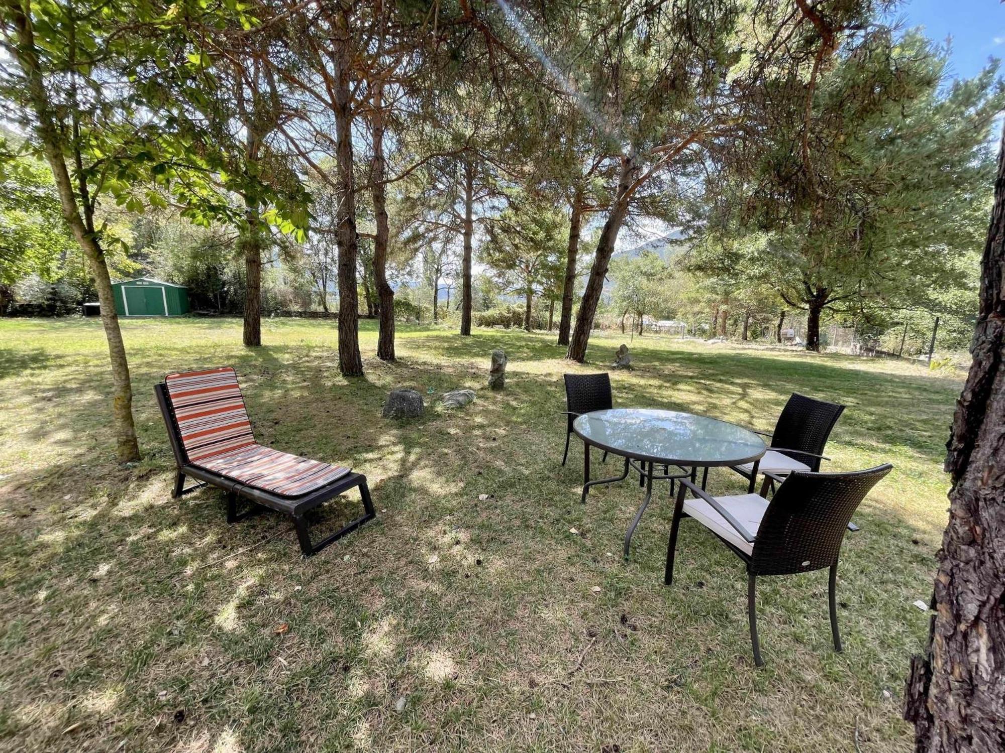 Вилла Chalet Del Roble Бьескас Экстерьер фото